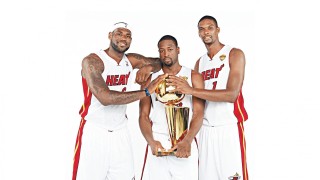 詹姆斯真实身高198，詹姆斯真实身高对比？